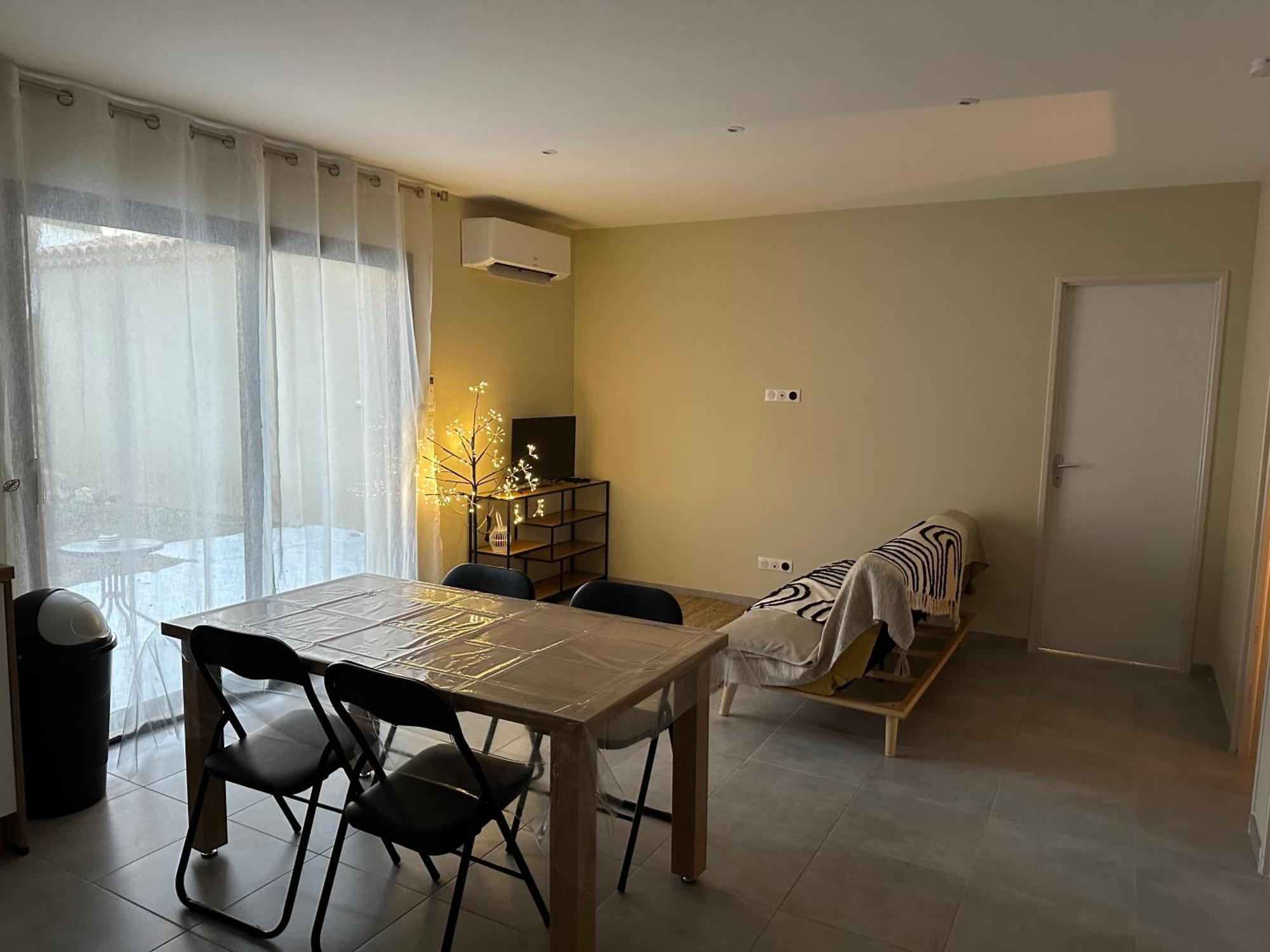 Maison T3 Dans Un Village Calme Saint-Mitre-les-Remparts Екстер'єр фото