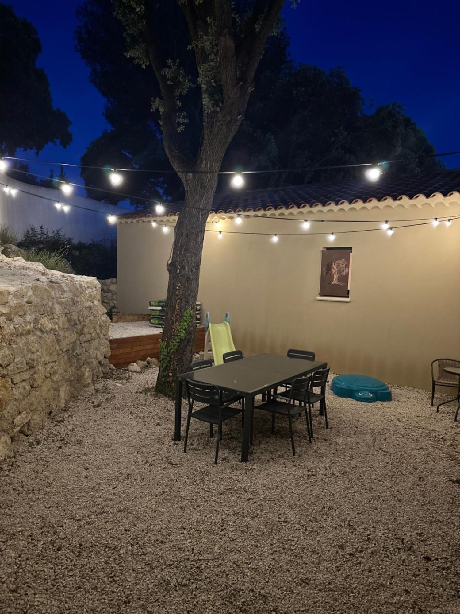 Maison T3 Dans Un Village Calme Saint-Mitre-les-Remparts Екстер'єр фото